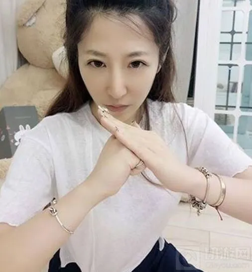 炉石传说脏牧卡组球王贝拉使用指南
